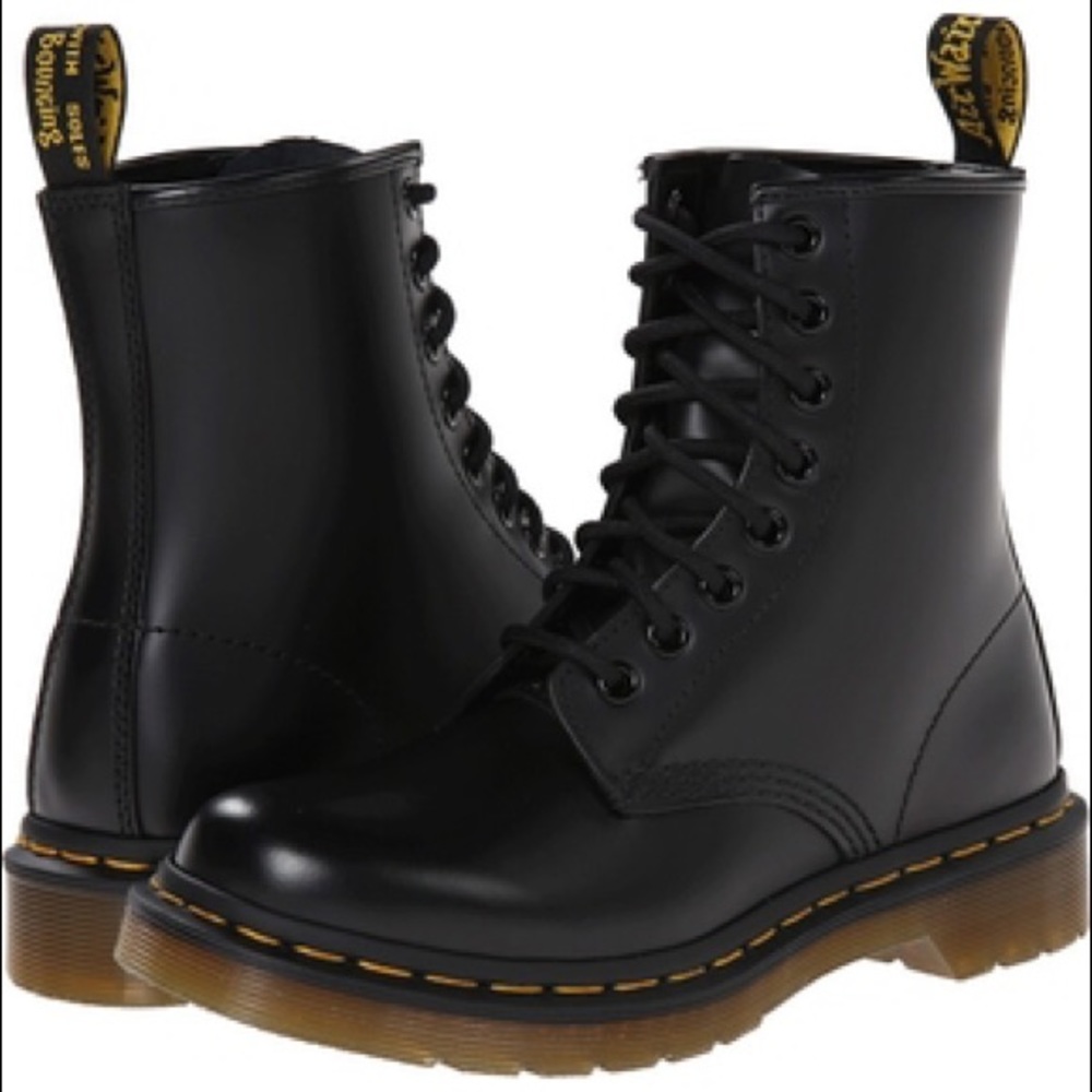 Distressed Doc Martens - size 7